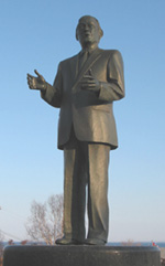 Statue of Premier Levesque. (Photo - Matthew Farfan)
