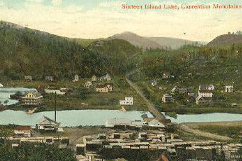 Village et lac / Village and lake