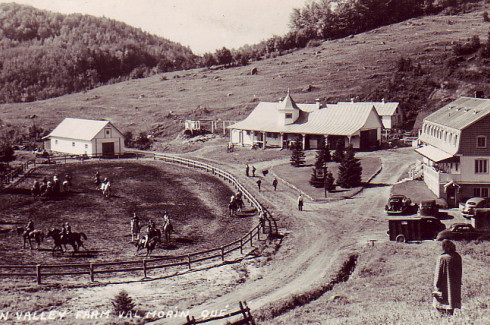 Ferme Sun Valley, Val-Morin, v. 1940 / Sun Valley Farm, Val-Morin, c.1940