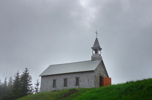 Chapelle Saint-Joseph au sommet du Mont-Mégantic / St. Joseph Chapel, Summit of Mount Megantic