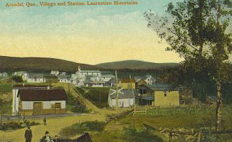 Village et gare / Village and railway station