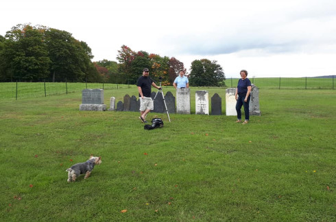 At the old Rose Cemetery (c.1810), Stanstead.  Photo - M. Farfan