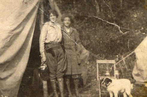 A. G. Vanderbilt, Mrs. Field & Smokey, 1917.