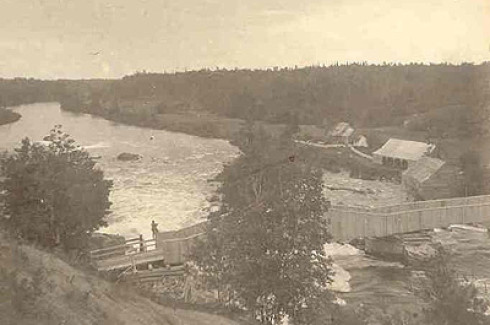 Pont près du moulin Boyce, v. 1890 / Bridge near Boyce's Mill, c.1890