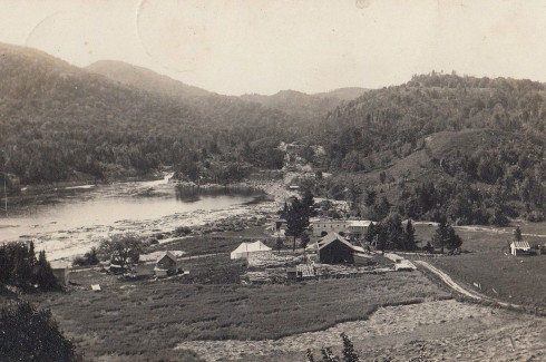 Chute Bells, Rivière Rouge (près de Kilmar / Bell Falls, Rouge River (near Kilmar), 1915