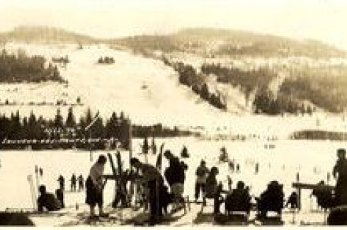 Ski Mont Saint-Sauveur, v.1940 / Mount Saint-Sauveur Ski Resort, c.1940