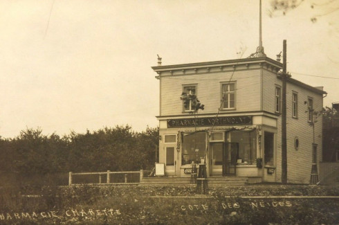 Pharmacie Charette (Northmount), Côte-des-Neiges (Montréal), c. 1915 / v.1915
