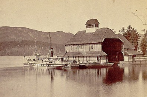 Le Orford, yacht de Sir Hugh Allan sur le lac Memphrémagog (v. 1875) / Sir Hugh Allan's yacht "Orford" on Lake Memphremagog  (c.1875)