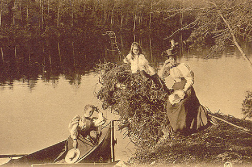 Pique-nique au bord de la rivière Magog (v. 1905) / Picnic on the banks of the Magog River (c.1905)