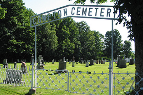 Cimetière / Cemetery, Compton