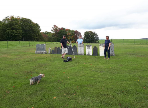 At the old Rose Cemetery (c.1810), Stanstead.  Photo - M. Farfan