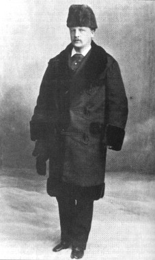 Le marquis de Lorne, prêt pour l'hiver canadien. Le marquis fut le gouverneur général du Canada entre 1878 et 1883. (Collection du Musée de la rivière Cascapédia)