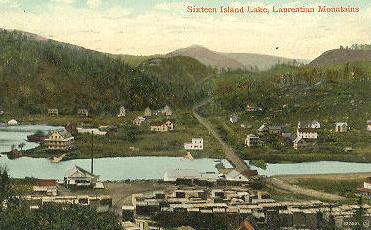 Village et lac / Village and lake