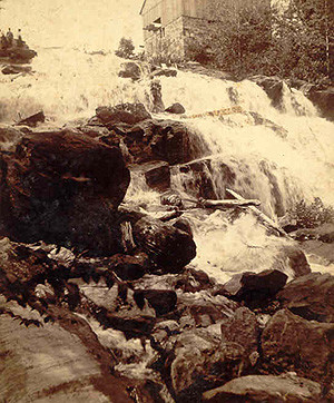 Les chutes Mason et moulin / Mason Falls and Mill (1898)