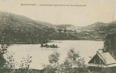 Orphélinat et lac Chevreuil, v.1910 / Orphanage and Lake Chevreuil, c.1910
