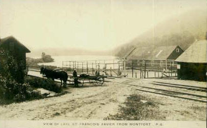 Lac Saint-François-Xavier, du Montfort, v.1915 / Lake St. Francois-Xavier from Montfort, c.1915