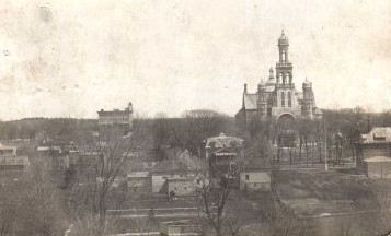 Cathédrale et ville / Cathedral and Town, 1907