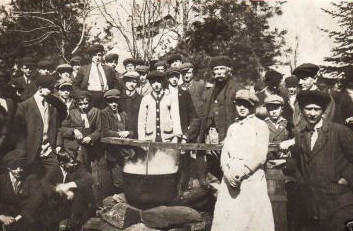 Autour du chaudron / Around the Cauldron, 1907
