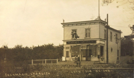 Pharmacie Charette (Northmount), Côte-des-Neiges (Montréal), c. 1915 / v.1915