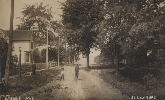 Rue Argyle, Saint-Lambert, vers 1910 / Argyle Street, St. Lambert, circa 1910