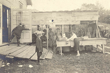 Cuisine de camp, Foire d'Aylmer / Camp kitchen, Aylmer Fairgrounds (1921)