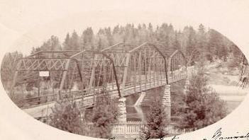 Pont sur la rivière Gatineau / Bridge over the Gatineau River