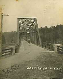 Pont Mackey, rivière des Outaouais / Mackey Bridge, Ottawa River