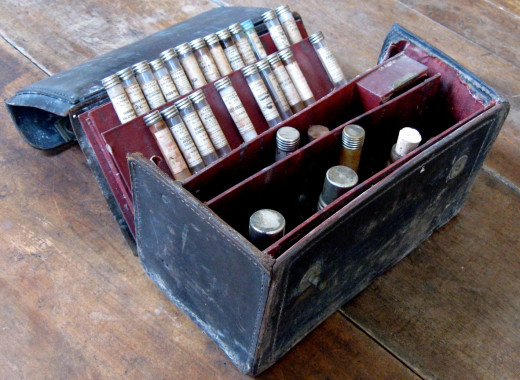 Doctor's satchel.
Drug cases like this one were used by physicians in the rural areas of Compton County. Some standard supplies in the 19th century included bleeding instruments, jars of leeches, vermifuges and other powders. It was in Eaton Corner in 1847 that Dr. E. D. Worthington performed the very first "capital operation" (a leg amputation) in Canada with the use of anesthesia.
(Compton County Museum Collection / Photo - Jackie Hyman)