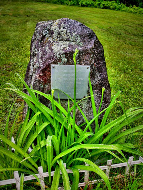 Pierre commémorative, Église méthodiste de Lower Ireland / Commemorative Stone, Lower Ireland Wesleyan Methodist Church