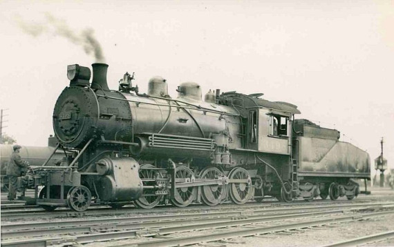 CPR Steam Engine, Farnham, 1934 / Locomotive à vapeur Canadien Pacifique, Farnham, 1934