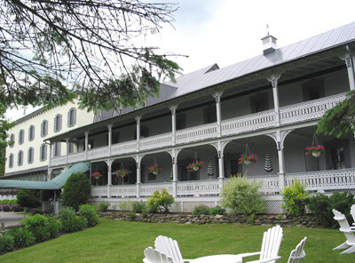 Auberge Lakeview / Lakeview Inn (1870s) 