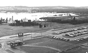 Les locaux depuis l'aire / Mill Yard from the Air ( 1970)