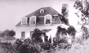 Maison du gouverneur Cox / Governor Cox House