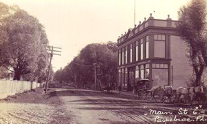 Rue Main Est / Main Street East