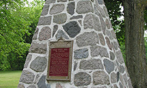 Site du premier moulin à papier au Canada / Site of Canada's First Paper Mill