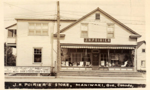Magasin J. H. Poirier, Maniwaki, vers 1920 / J. H. Poirier's Store, Maniwaki, c.1920