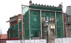 Rue Sherbrooke, sous reconstruction / Sherbrooke Street, under reconstruction