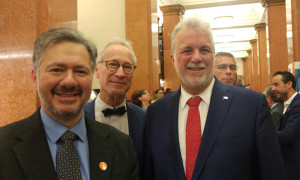 QAHN President Simon Jacobs, MNA David Birnbaum and Quebec Premier Philippe Couillard, Quebec City (November 2017)