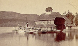 Le Orford, yacht de Sir Hugh Allan sur le lac Memphrémagog (v. 1875) / Sir Hugh Allan's yacht "Orford" on Lake Memphremagog  (c.1875)