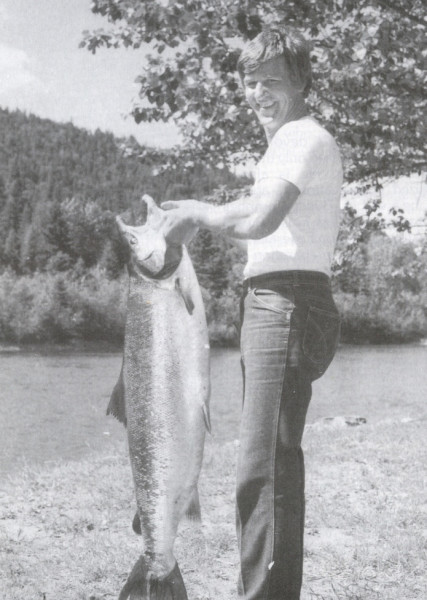 Hockey legend Bobby Orr once fished the famous Cascapedia -- successfully, as this 1982 snapshot of his 45-pounder proves. (Photo - Cascapedia River Museum Collection)
