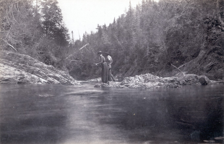 Princess Louise and a guide, fishing on the Cascapedia. (Cascapedia River Museum Collection)