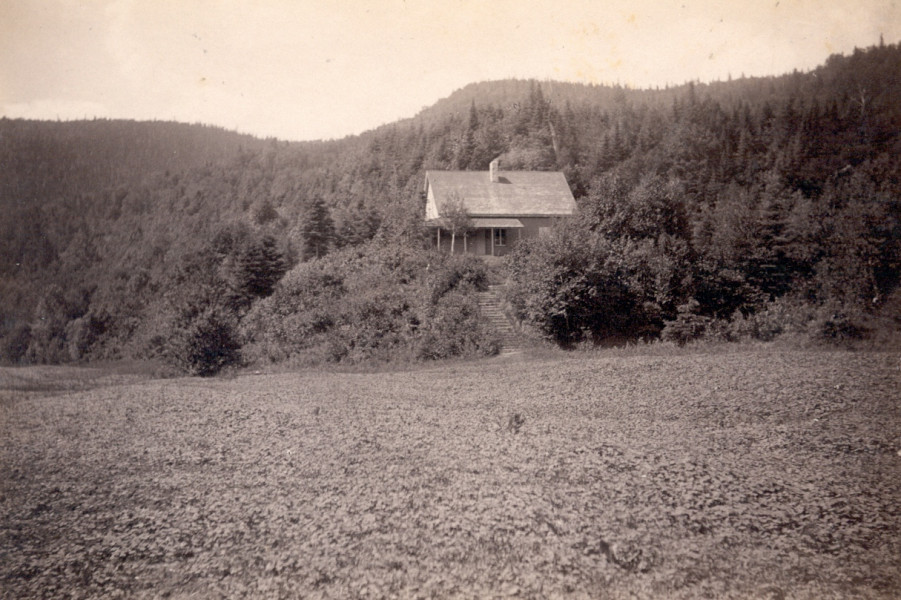 Lorne Cottage. This cottage was built by the Marquess of Lorne for his wife, Princess Louise, on the Cascapedia River. (Cascapedia River Museum Collection)